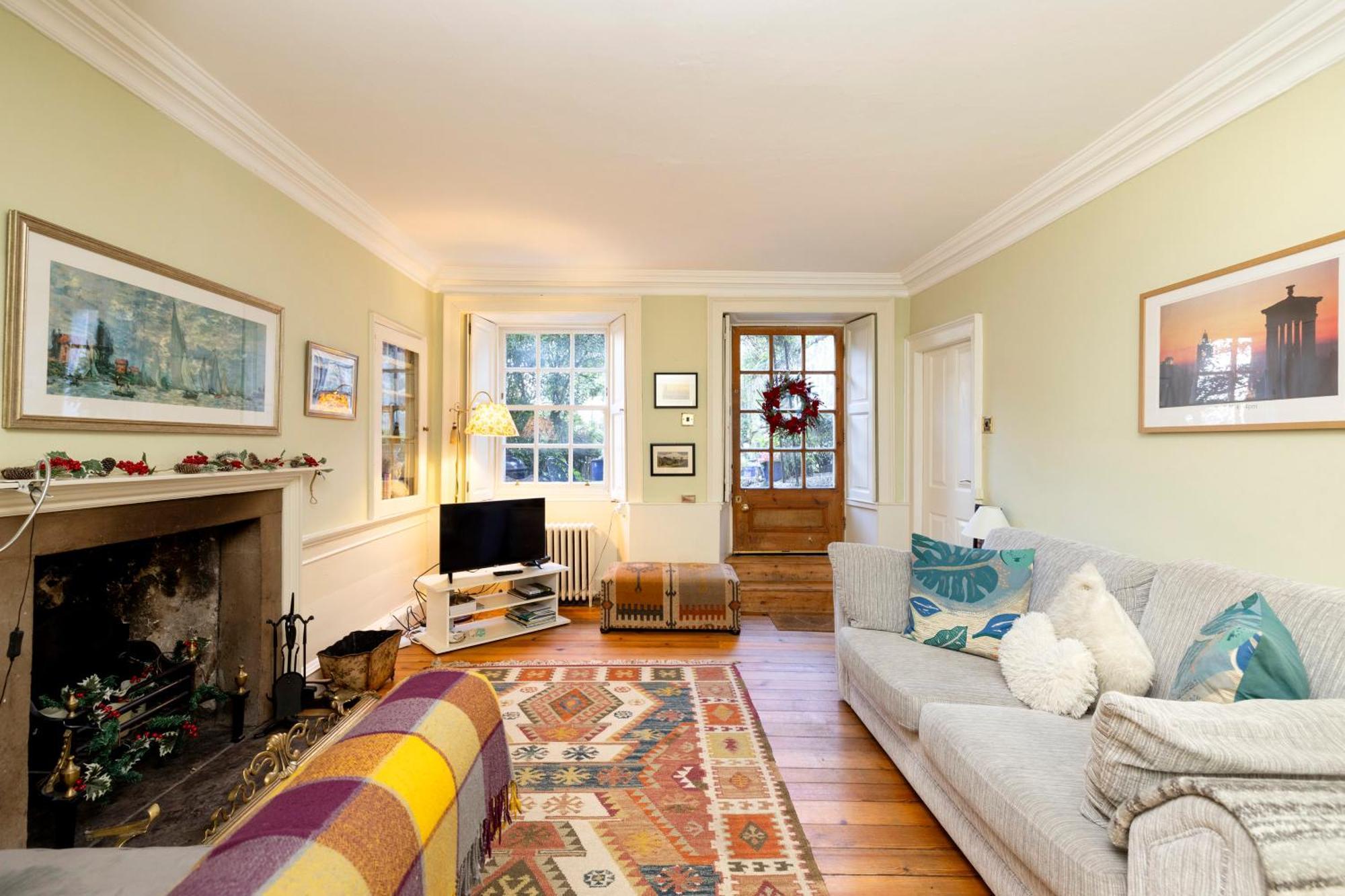 Joivy Beautiful Apartment, Private Garden, Calton Hill エディンバラ エクステリア 写真