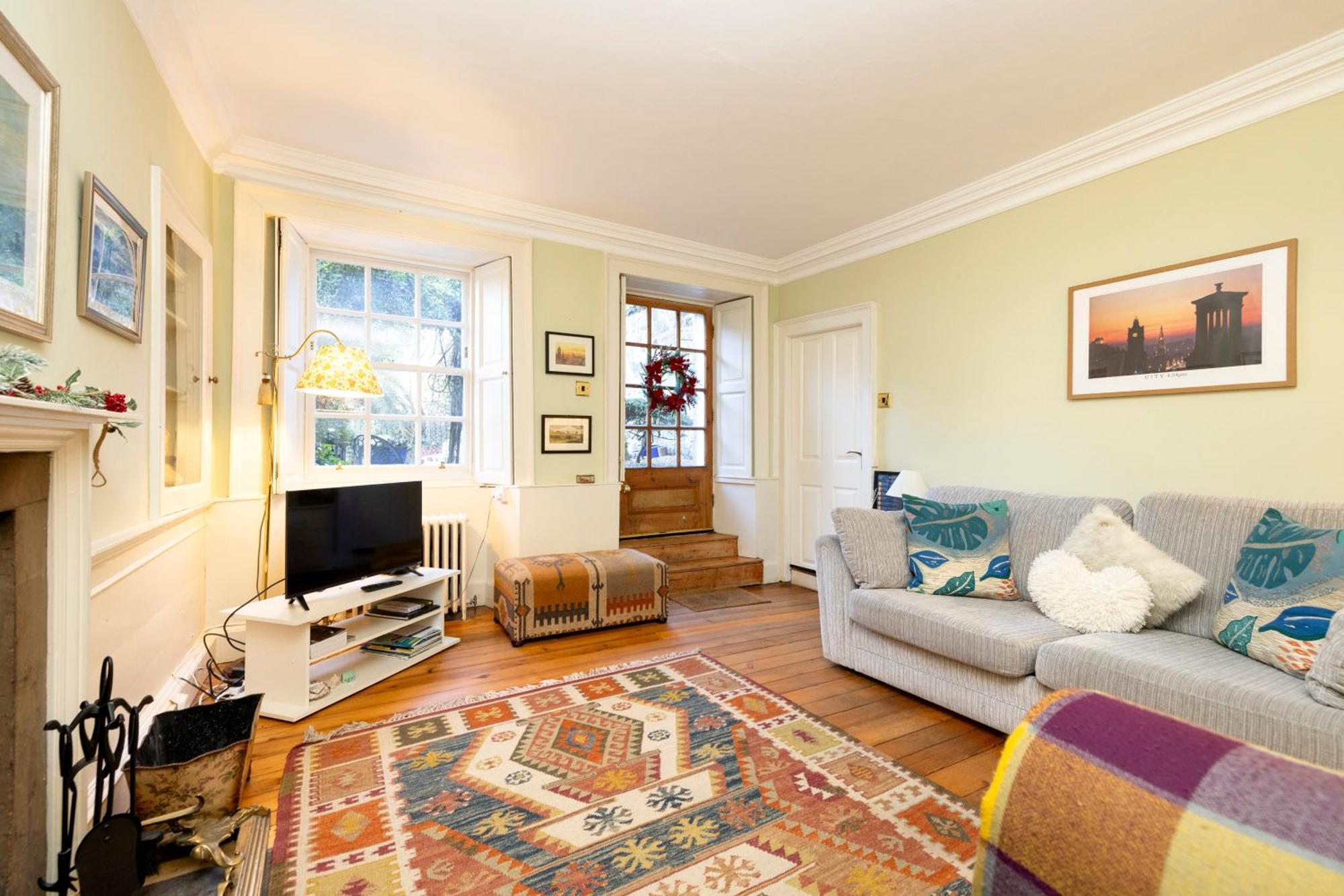 Joivy Beautiful Apartment, Private Garden, Calton Hill エディンバラ エクステリア 写真